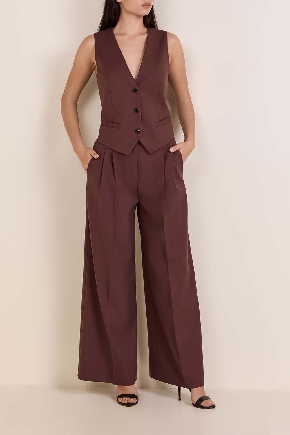 מכנסיים מחוייטים